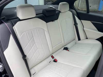 2026 BMW 5 SERIES 缩略图 29