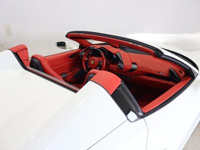 2019 Ferrari 488 SPIDER photo 6