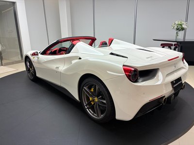 2019 Ferrari 488 SPIDER — миниатюра 15
