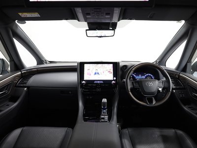2025 Toyota ALPHARD — фото 5