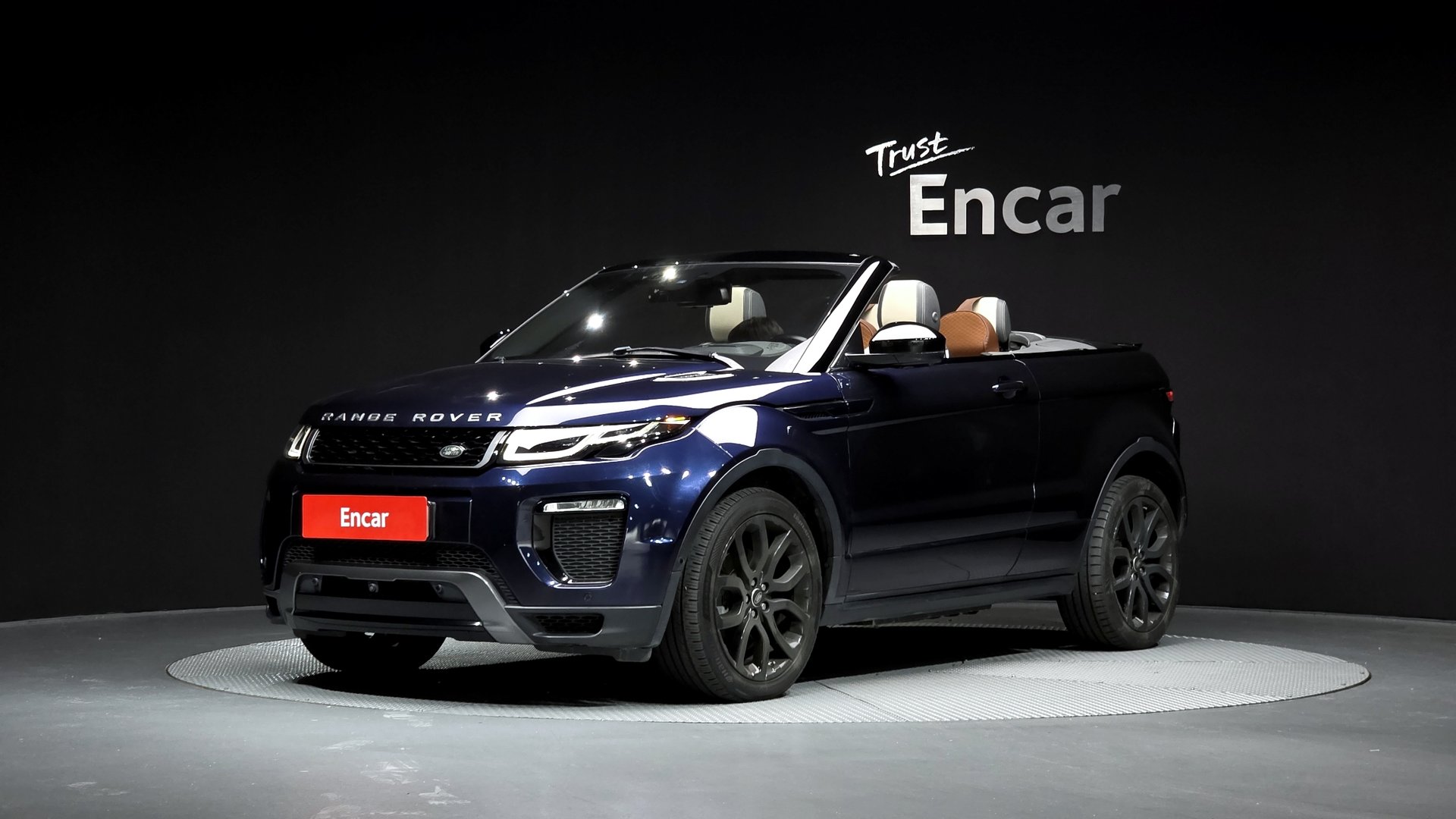 LAND ROVER RANGE ROVER EVOQUE - View 1