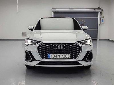 AUDI Q3 - 1