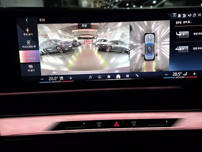 2025 BMW 5 SERIES 缩略图 11