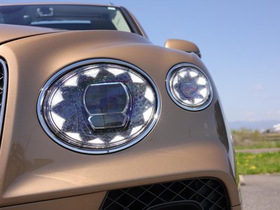 BENTLEY BENTAYGA - 7