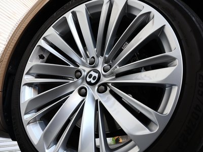 BENTLEY BENTAYGA - 9