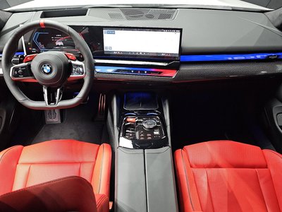 2025 BMW M5 — фото 5
