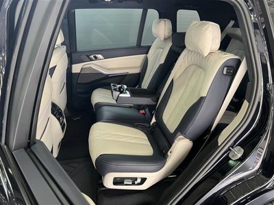 2021 BMW X7 照片 8