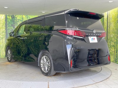 2024 Toyota ALPHARD — фото 4