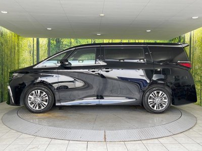 2024 Toyota ALPHARD — фото 3