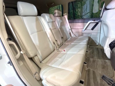 TOYOTA LAND CRUISER PRADO - 9