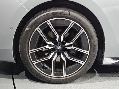 2023 BMW 7 SERIES photo 6