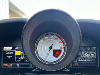 FERRARI F8 SPIDER - 10