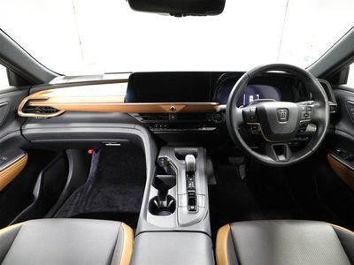 2023 Toyota CROWN CROSSOVER thumbnail 18