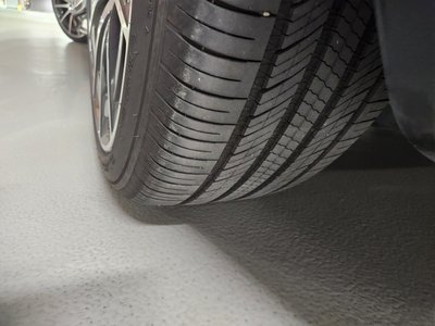 MERCEDES-BENZ EQS - 7