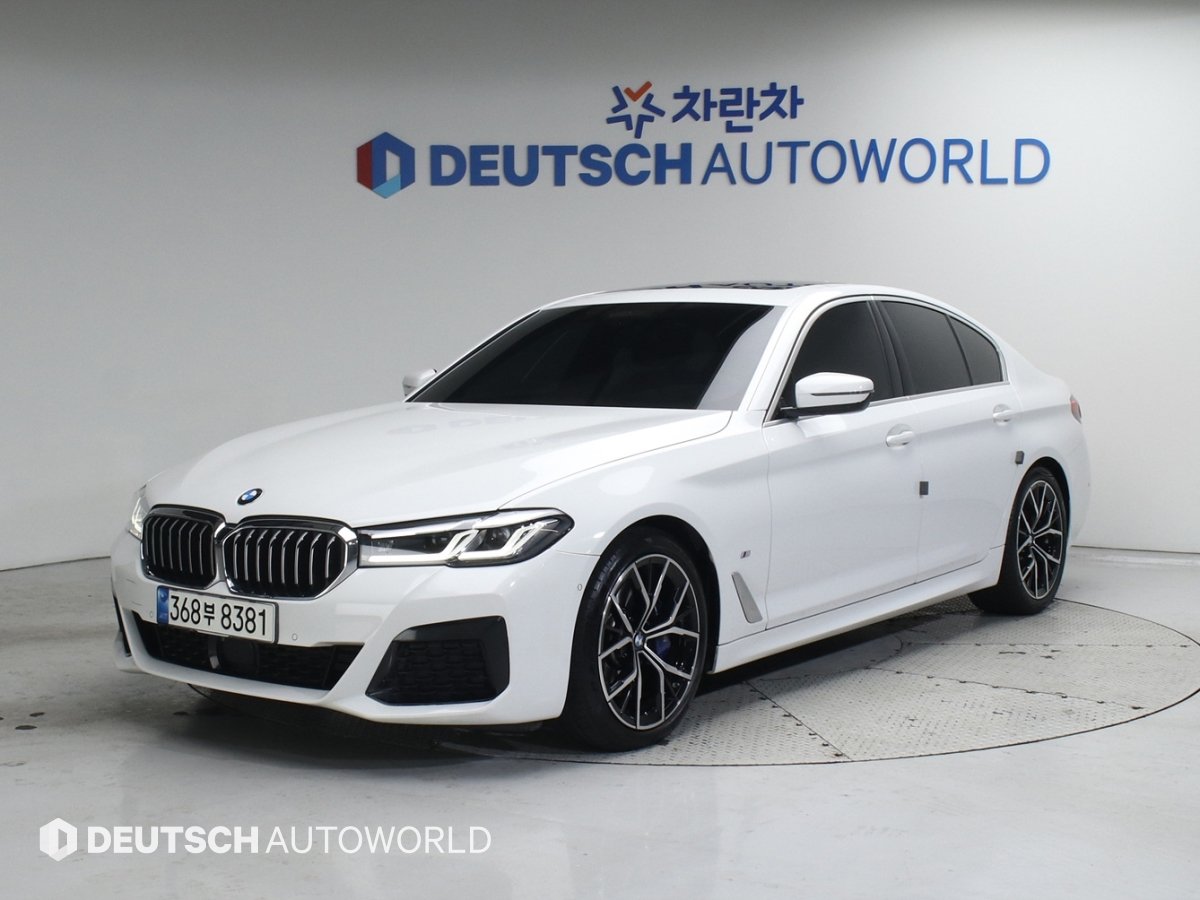 BMW 5 SERIES - View 1
