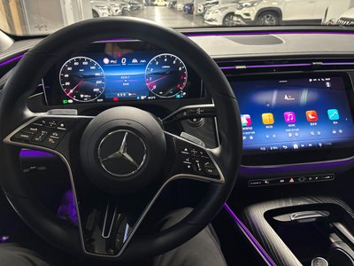 MERCEDES-BENZ E-CLASS - 4