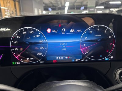 MERCEDES-BENZ E-CLASS - 10