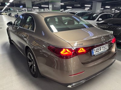 MERCEDES-BENZ E-CLASS - 6