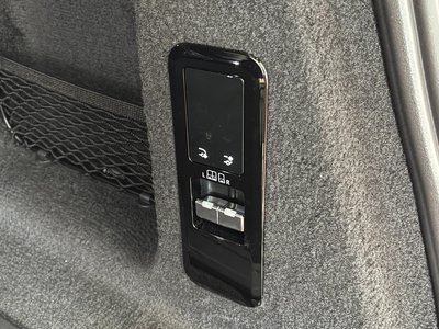 2024 LAND Rover RANGE ROVER SPORT thumbnail 26