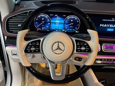 MERCEDES-BENZ GLS - 7