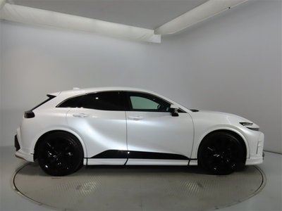 TOYOTA CROWN SPORT - 4