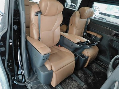 صورة 8 لـ 2023 Toyota VELLFIRE