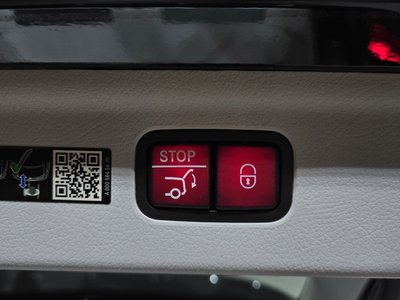 2023 Mercedes-BENZ EQE 缩略图 18