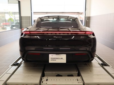 2021 Porsche TAYCAN 照片 6