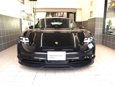 2021 Porsche TAYCAN 照片 3