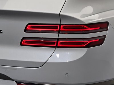 2025 Genesis GV80 photo 10