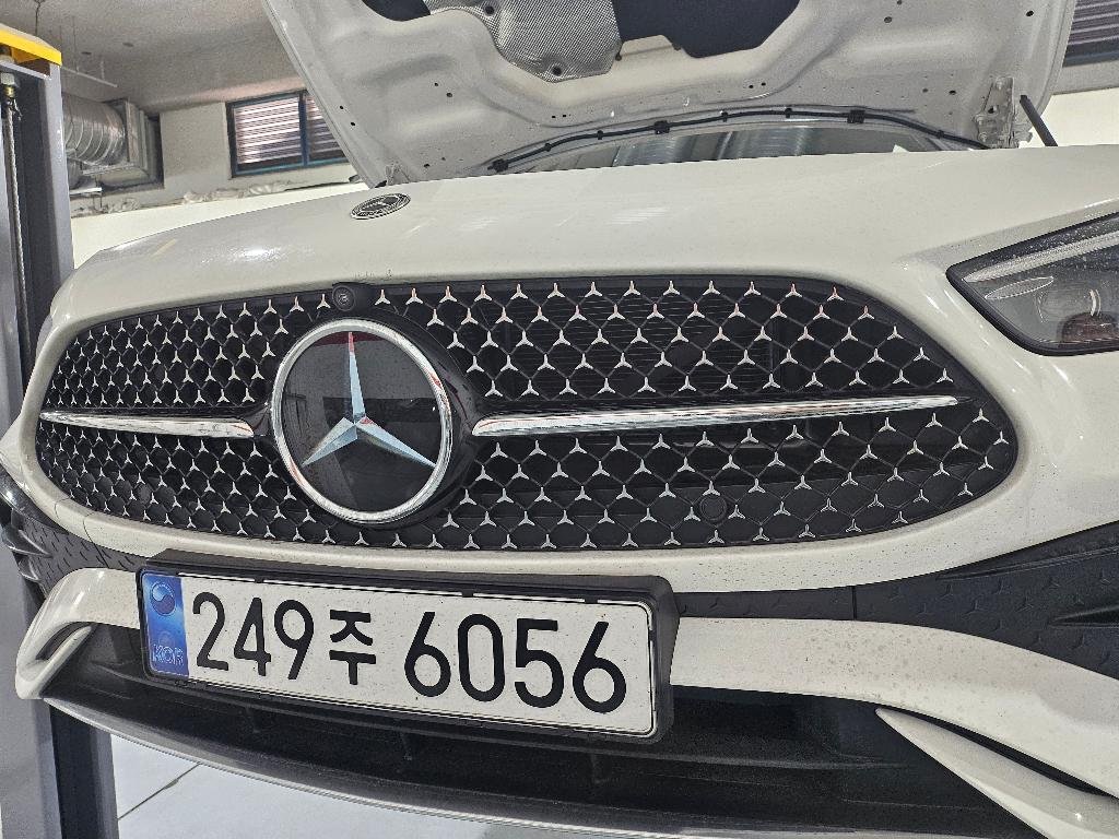 MERCEDES-BENZ CLE - View 1