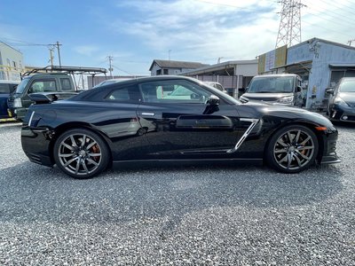 NISSAN GT-R - 3