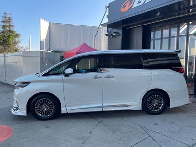 2024 Toyota ALPHARD — миниатюра 17