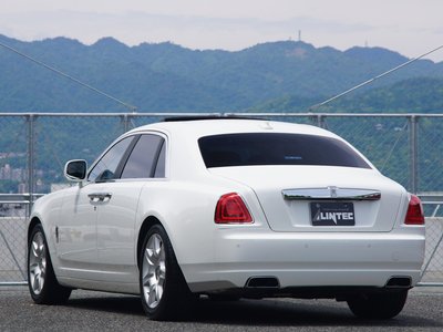 ROLLS-ROYCE GHOST - 8