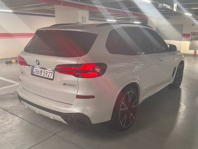 2025 BMW X5 thumbnail 18
