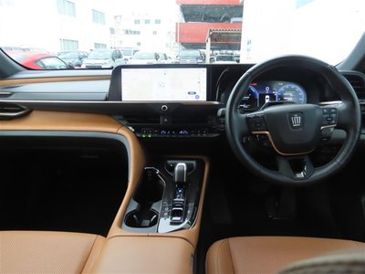 2023 Toyota CROWN SPORT photo 6