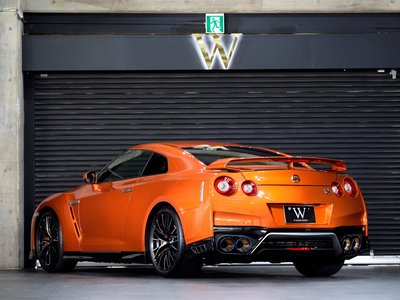NISSAN GT-R - 4