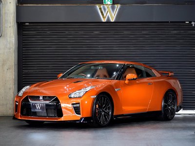 NISSAN GT-R - 1