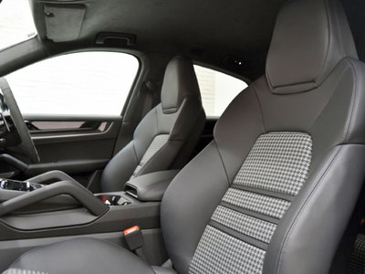 PORSCHE CAYENNE - 9