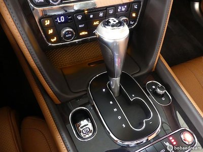 صورة 9 لـ 2017 Bentley FLYING SPUR