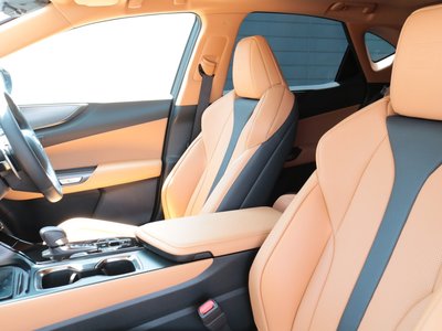 صورة مصغرة 40 لـ 2024 Lexus NX