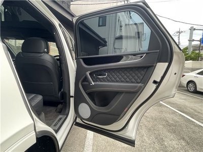 2019 Bentley BENTAYGA thumbnail 39