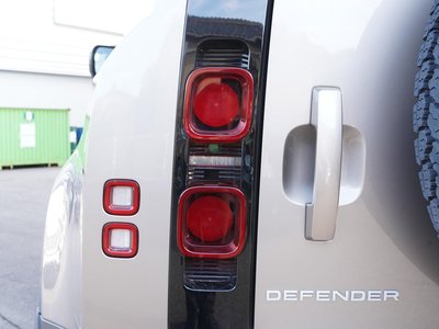 2023 LAND Rover DEFENDER — миниатюра 16