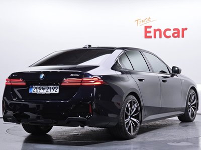 BMW 5 SERIES - 2