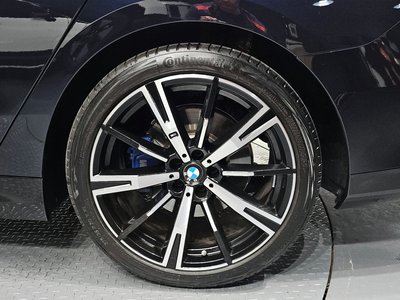 BMW 5 SERIES - 8