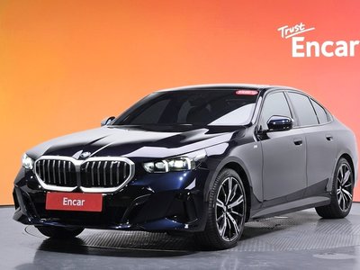 BMW 5 SERIES - 1