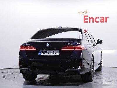 BMW 5 SERIES - 4