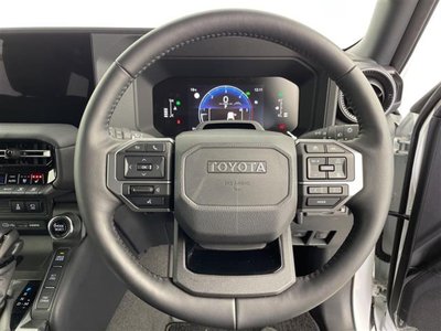 TOYOTA LAND CRUISER - 6