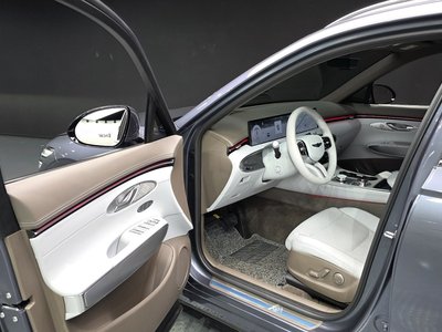 صورة مصغرة 13 لـ 2024 Genesis GV70