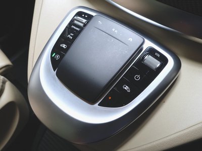 2023 Mercedes-BENZ V-CLASS — миниатюра 18